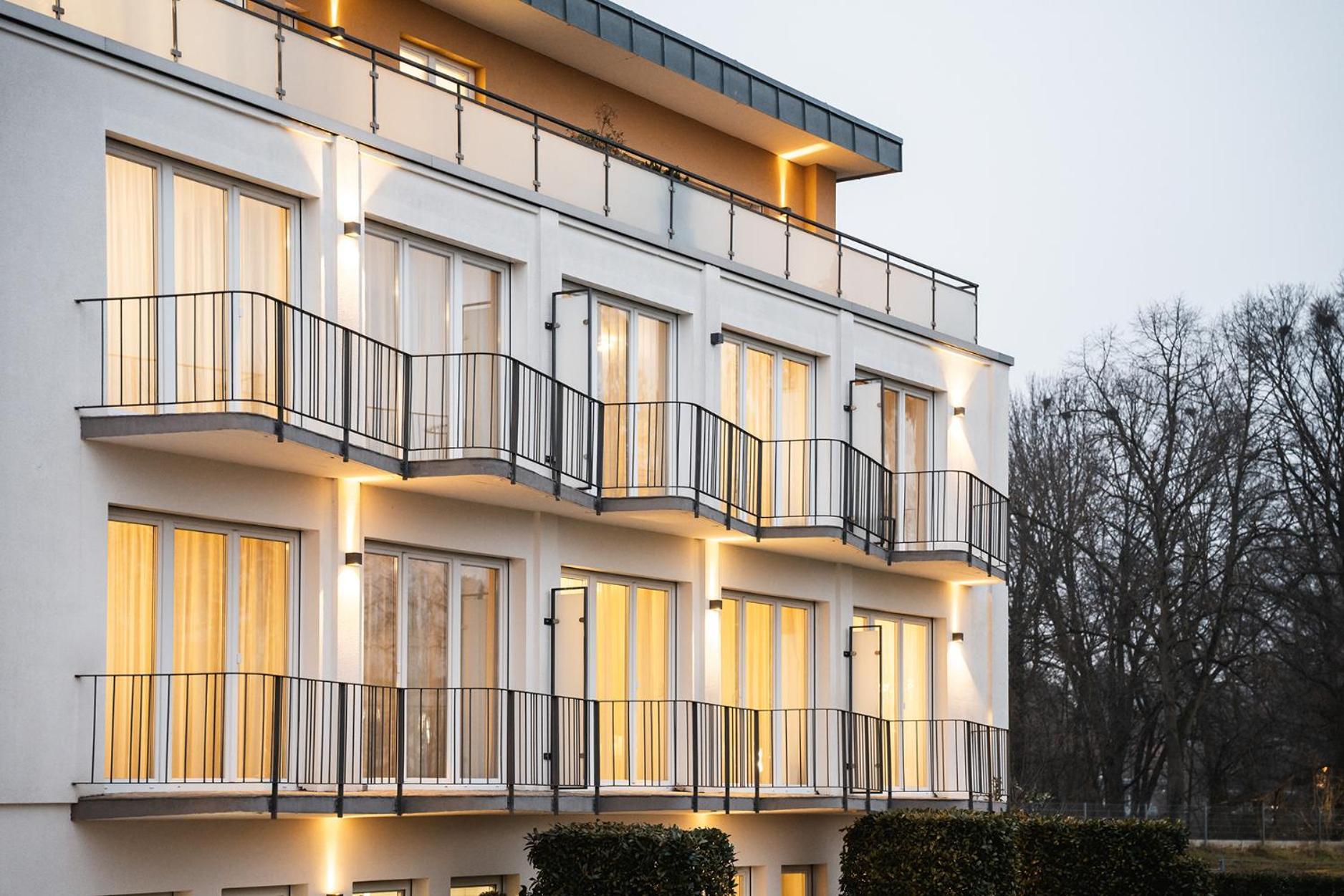 Hotel Vier Jahreszeiten Therme & Kliniken Bad Krozingen Naehe Freiburg & Schwarzwald Ideal Fuer Wellness Kur & Business Ausfluege 24H Check In- Wlan & Parken Gratis Exteriér fotografie