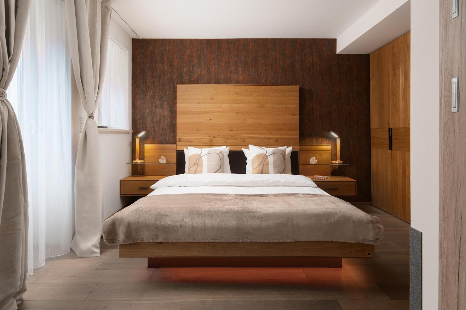 Hotel Vier Jahreszeiten Therme & Kliniken Bad Krozingen Naehe Freiburg & Schwarzwald Ideal Fuer Wellness Kur & Business Ausfluege 24H Check In- Wlan & Parken Gratis Exteriér fotografie